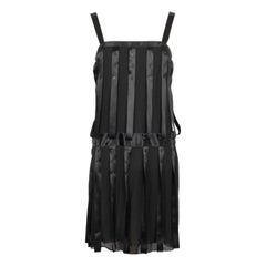 Vestido de seda negra Chanel, 2003