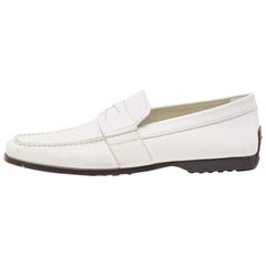 Tod's - Mocassins en cuir blanc, taille 42,5