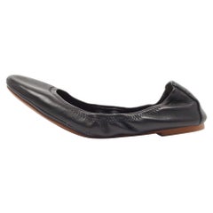 Tory Burch Schwarze Scrunch Ballettschuhe aus Leder Größe 38,5