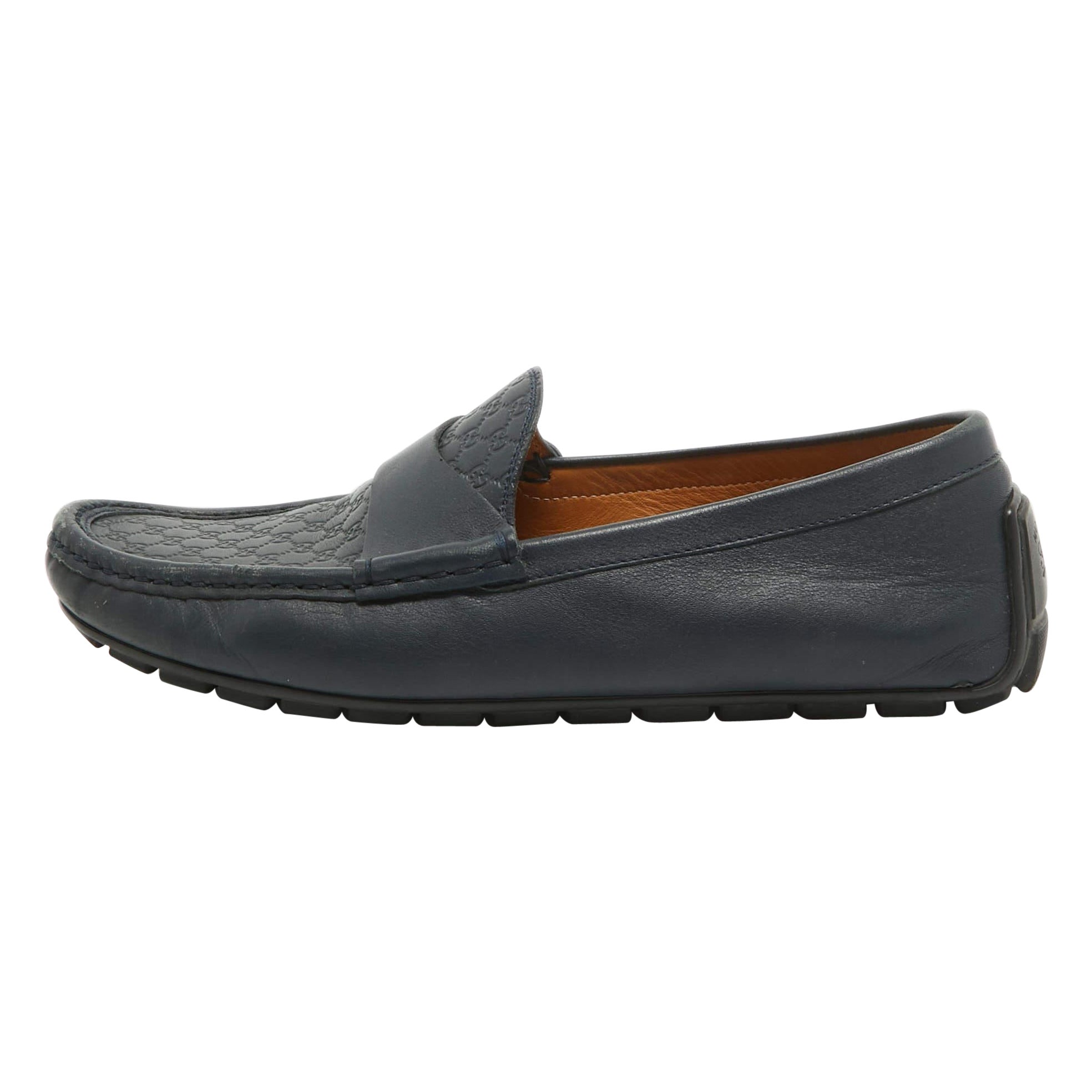 Mocassins Gucci en cuir bleu marine Guccissima, taille 40,5