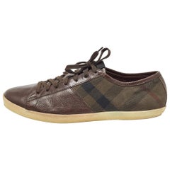 Burberry - Sneakers basse in pelle marrone e tela Nova Check - Taglia 44