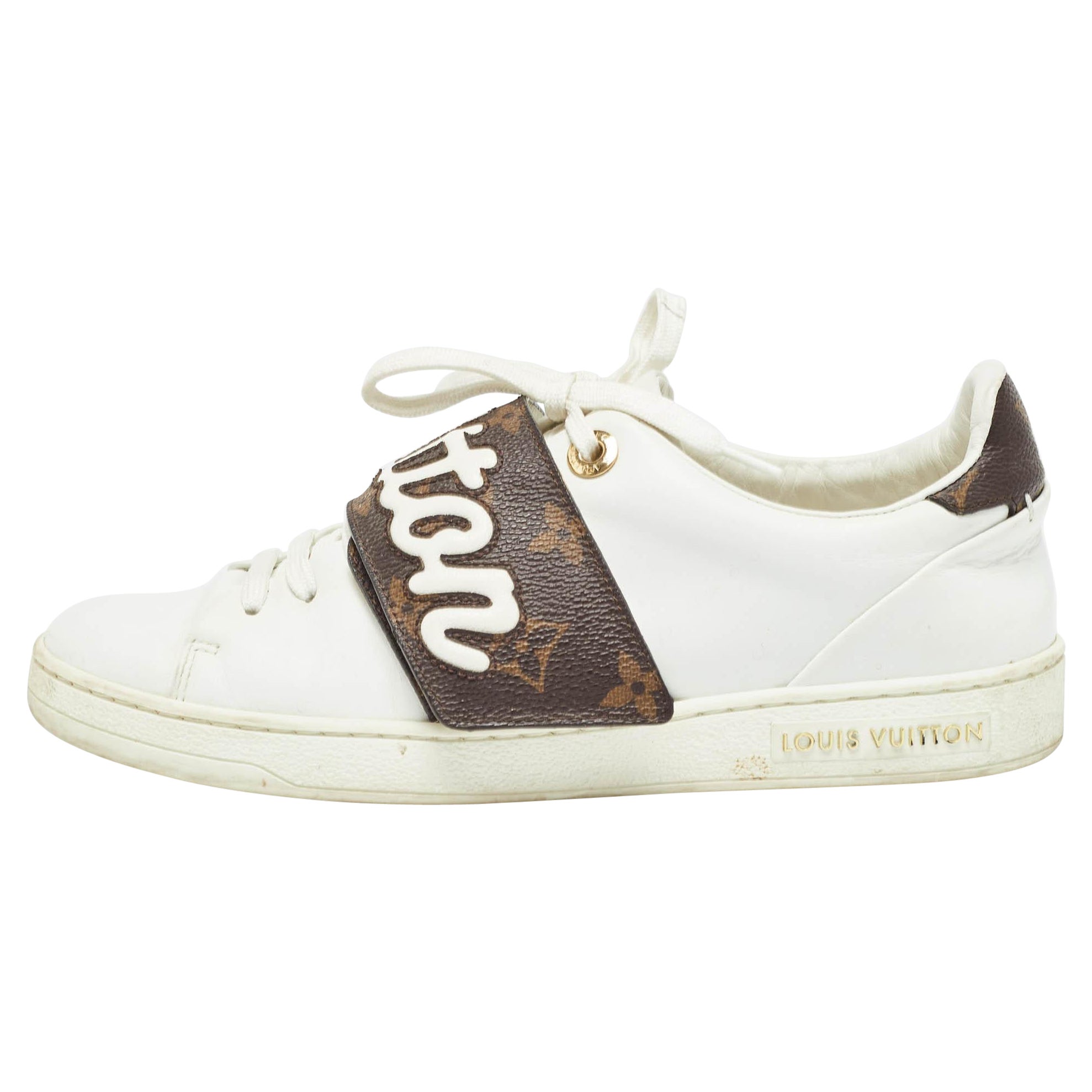 Louis Vuitton Weißes Leder & Monogramm beschichtetes Segeltuch Low Top Turnschuhe Größe 35.5