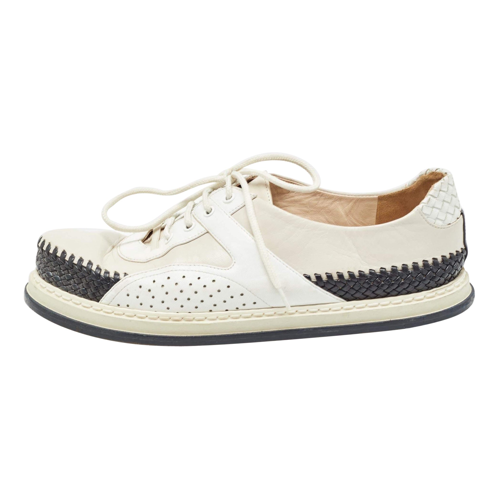 Bottega Veneta Tricolor Woven Leather and Leather Lace UpSneakers Taglia 37 in vendita