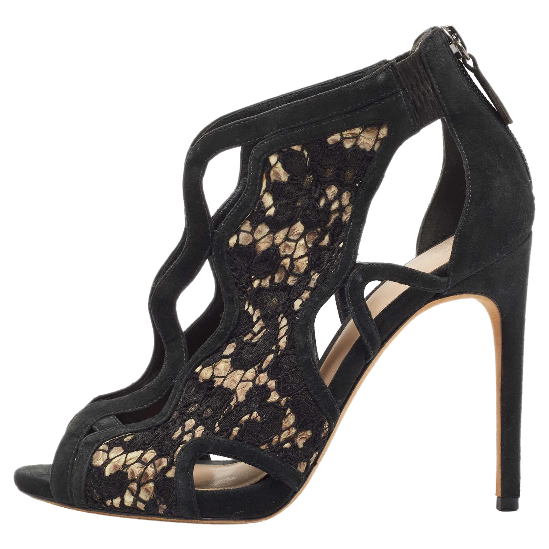 Alexandre Birman Sandalias negras de malla y ante con tira al tobillo talla 36 en venta