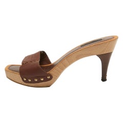 Louis Vuitton Sandali in legno marrone taglia 39