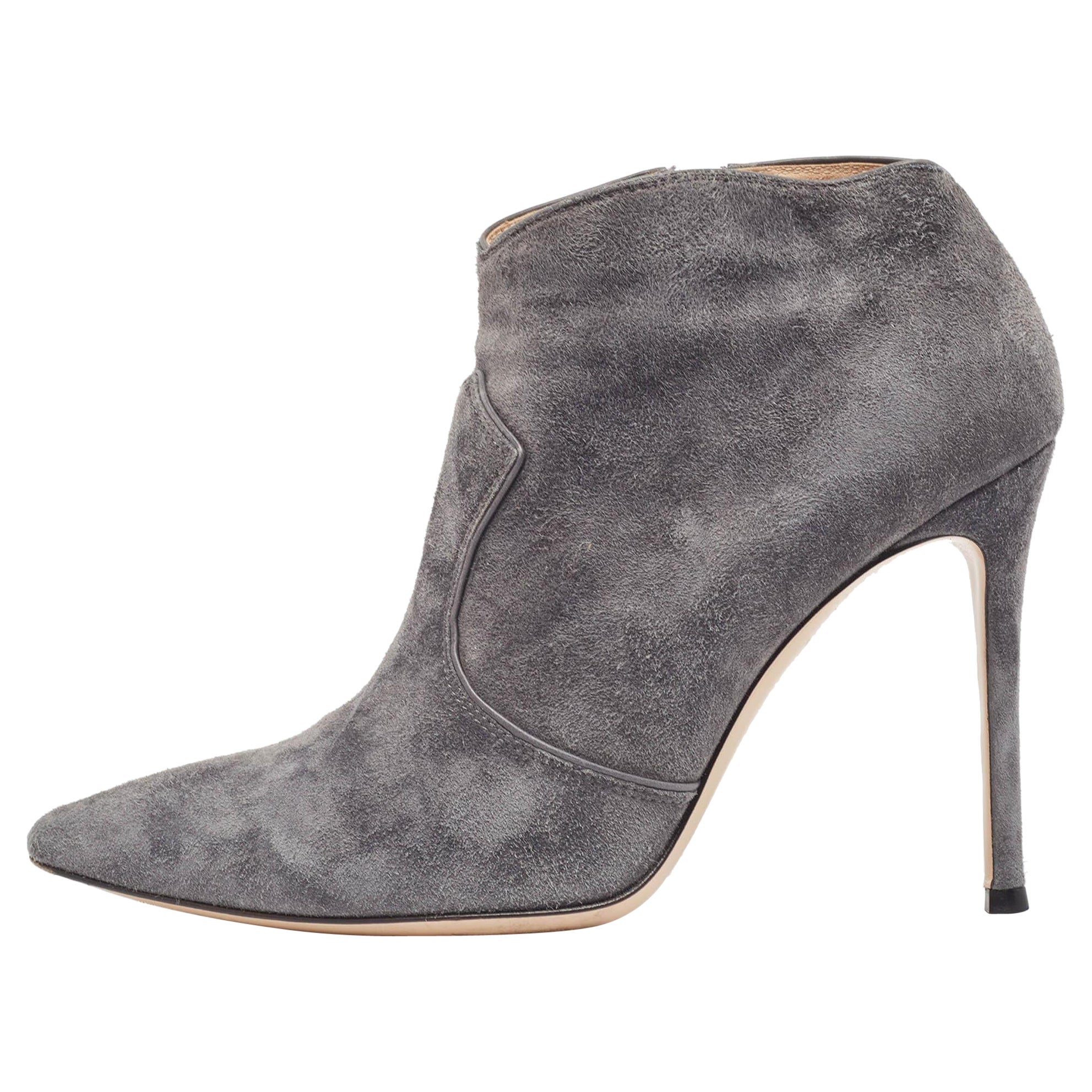 Gianvito Rossi Grey Suede Ankle Boots Size 37.5 For Sale