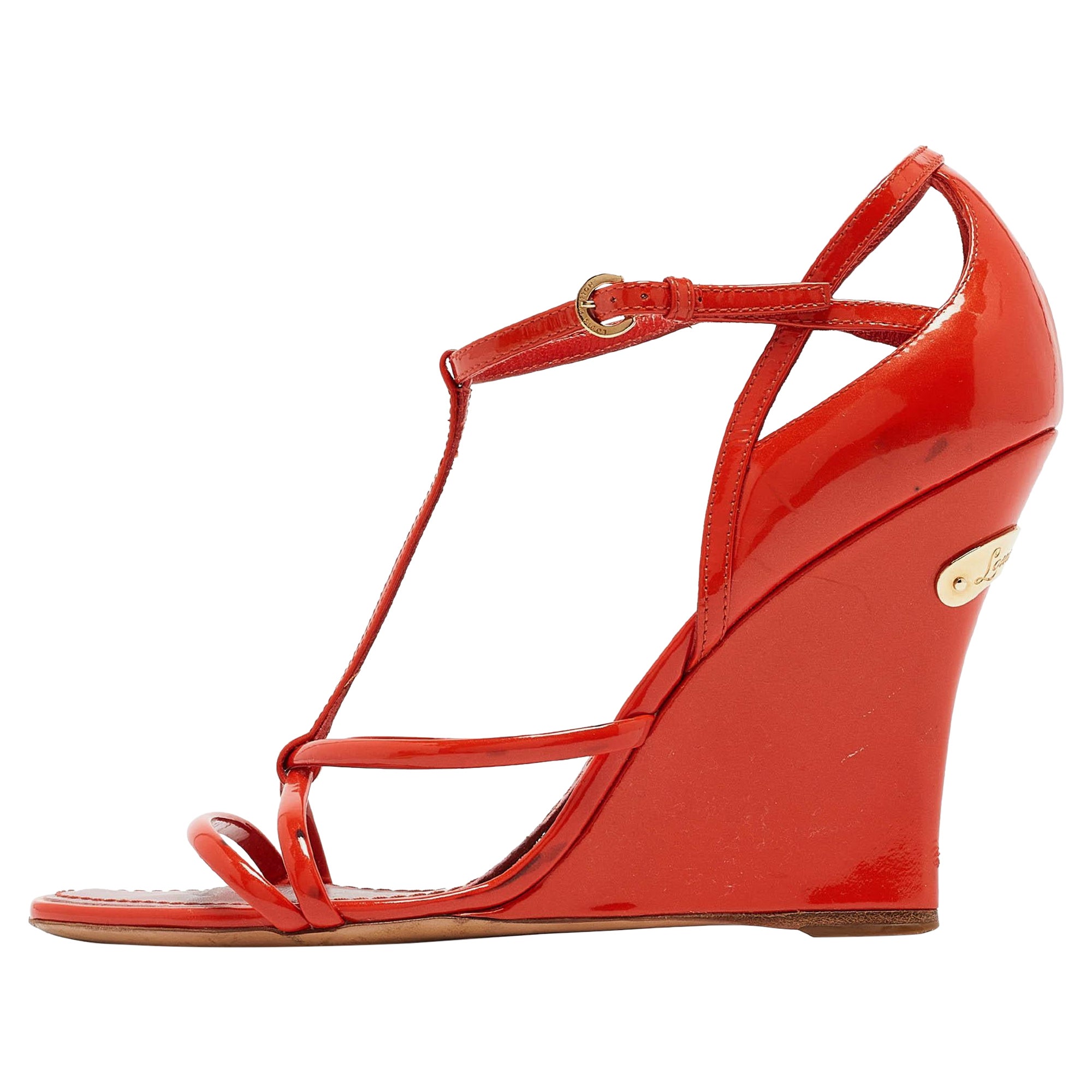 Louis Vuitton Orange Patent Leather Strappy Wedge Sandals Size 37.5 For Sale