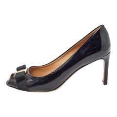 Salvatore Ferragamo Black Patent Leather Vara Bow Peep Toe Pumps Size 40.5