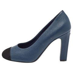 Chanel Blue/Black Leather and Suede Cap Toe Pumps Size 40
