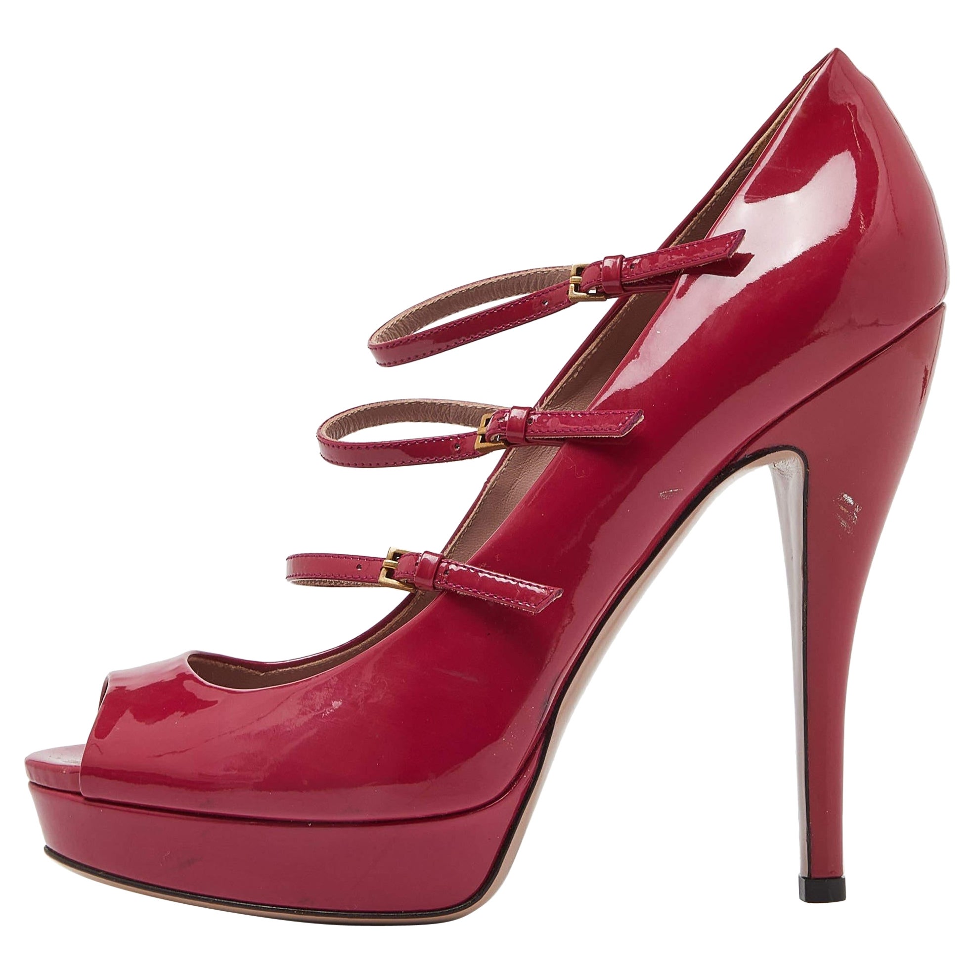Gucci Pink Patent Leather Buckle Strappy Peep Toe Platform Pumps Size 40 For Sale