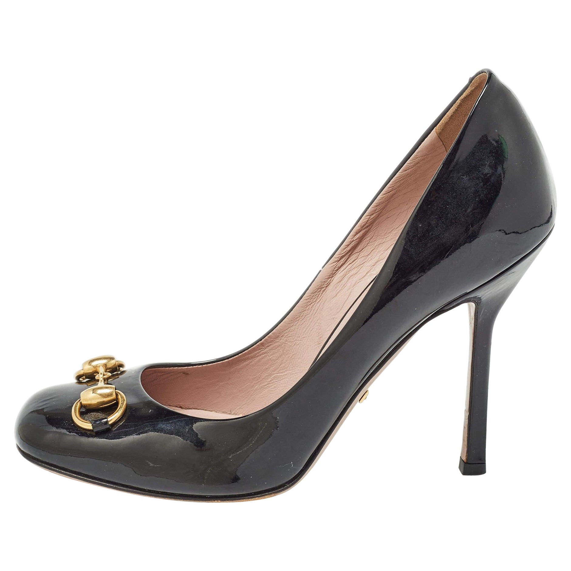 Gucci Black Patent Leather Horsebit Pumps Size 36 For Sale