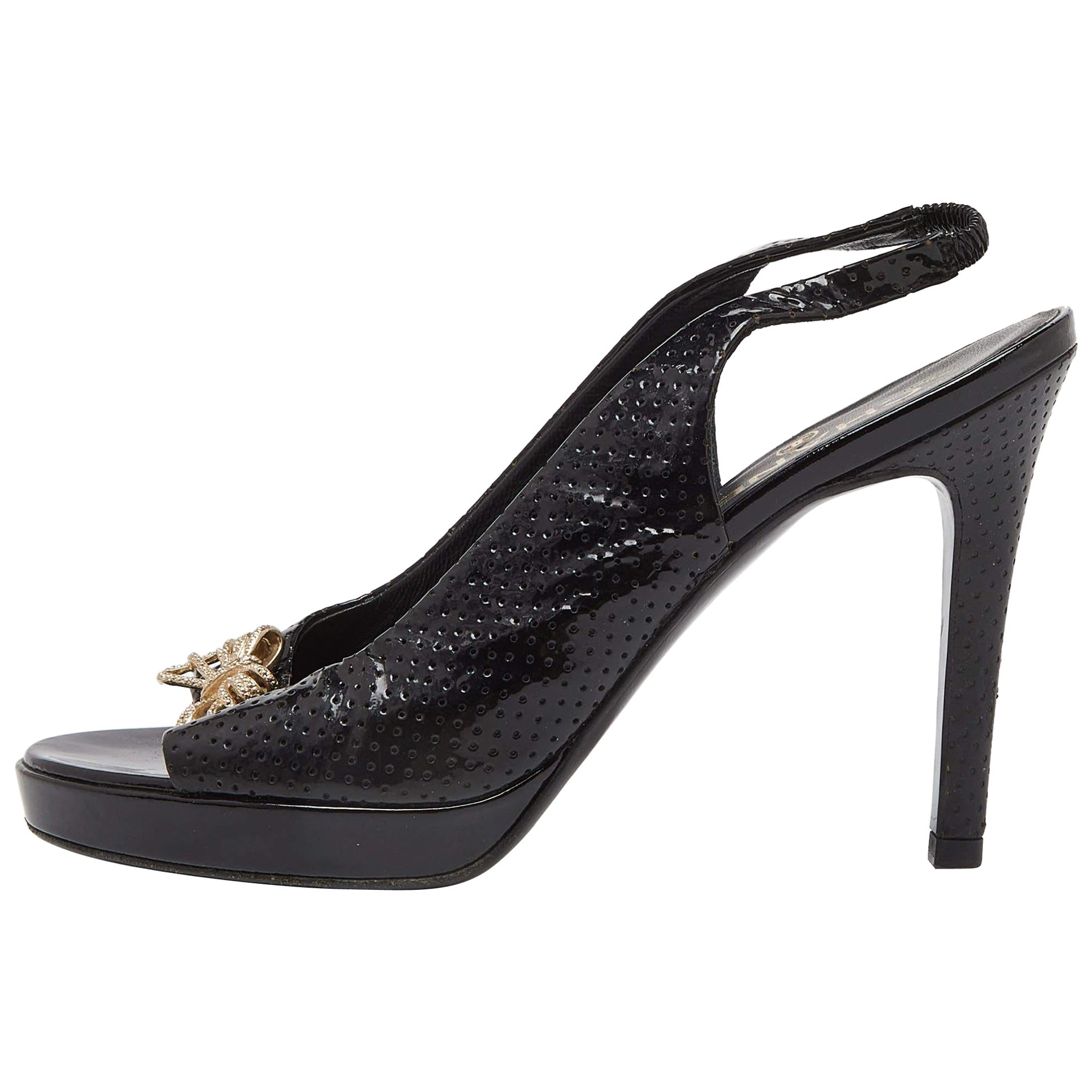 Chanel Sandali Open Toe Slingback in pelle nera traforata taglia 37