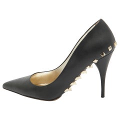 Valentino Black Leather Rockstud Pumps Size 40.5