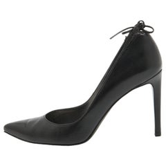 Stuart Weitzman - Pumps a punta con fiocco in pelle nera - taglia 40