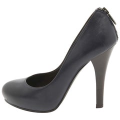 Bottega Veneta Navy Blue Leather Round Toe Pumps Size 39.5