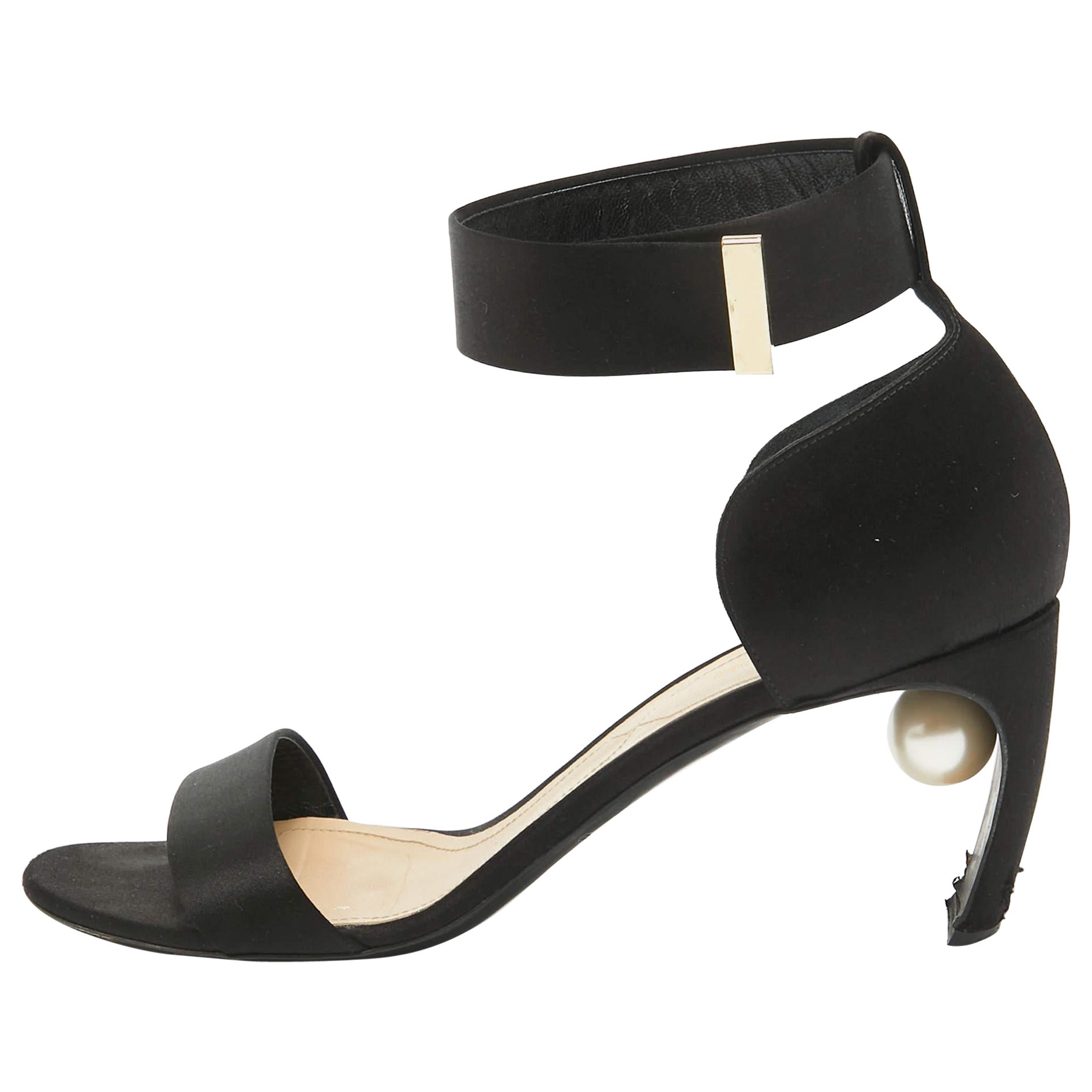 Nicholas Kirkwood Black Satin Pearl Detail Ankle Strap Sandals Size 41 For Sale