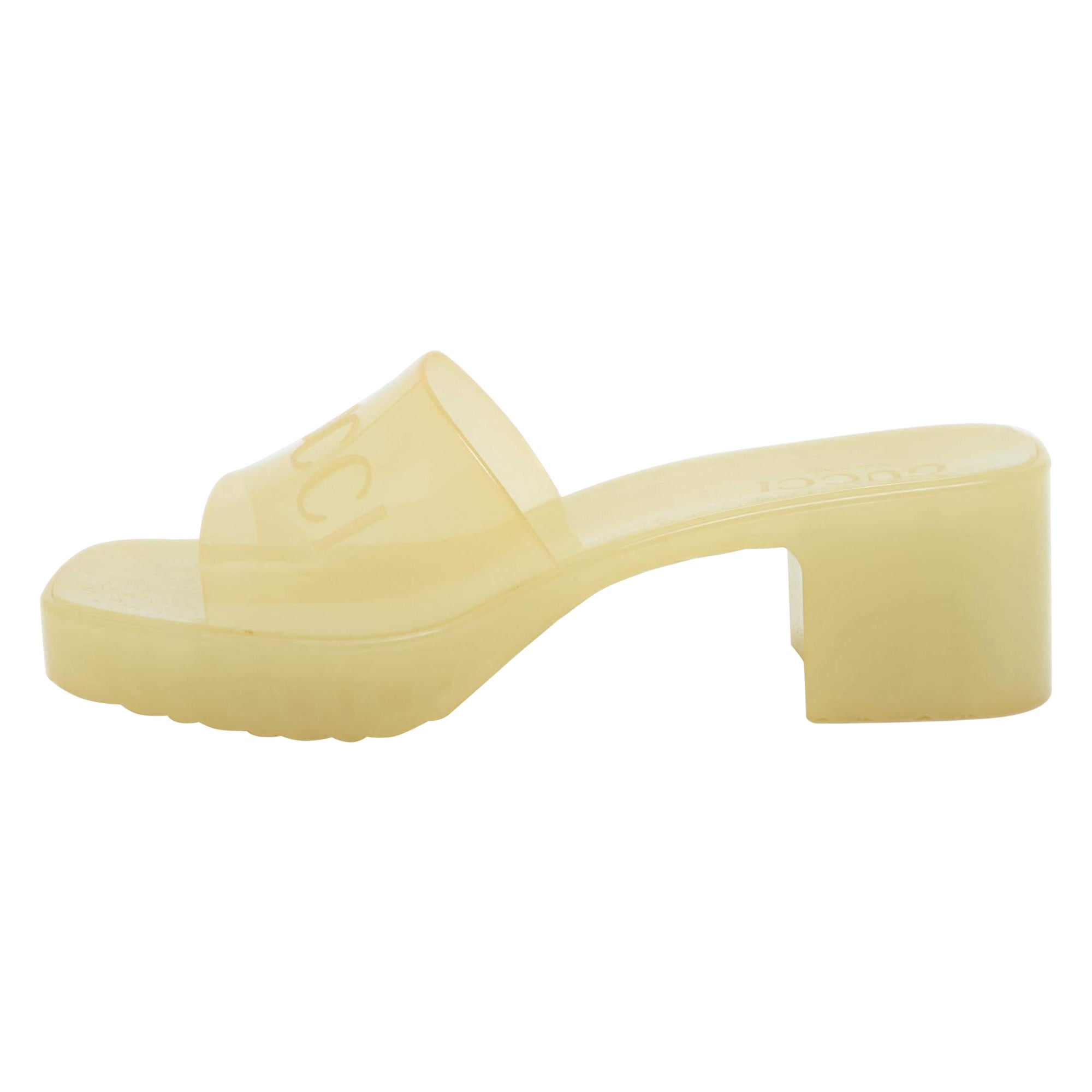 Gucci Light Yellow Rubber Logo Embossed Slide Sandals Size 37 For Sale