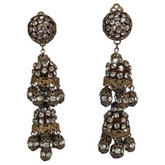 Longues boucles d'oreilles en pavé Ball and Ball, Robert The