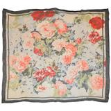 Sciarpa in chiffon di seta "Floral Arrangement" di Perry Ellis, con bordo blu e multi.