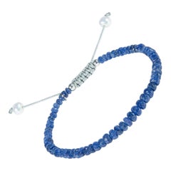 Environ 20ct saphir naturel, non traité bracelet en perles avec fermeture à cordon.