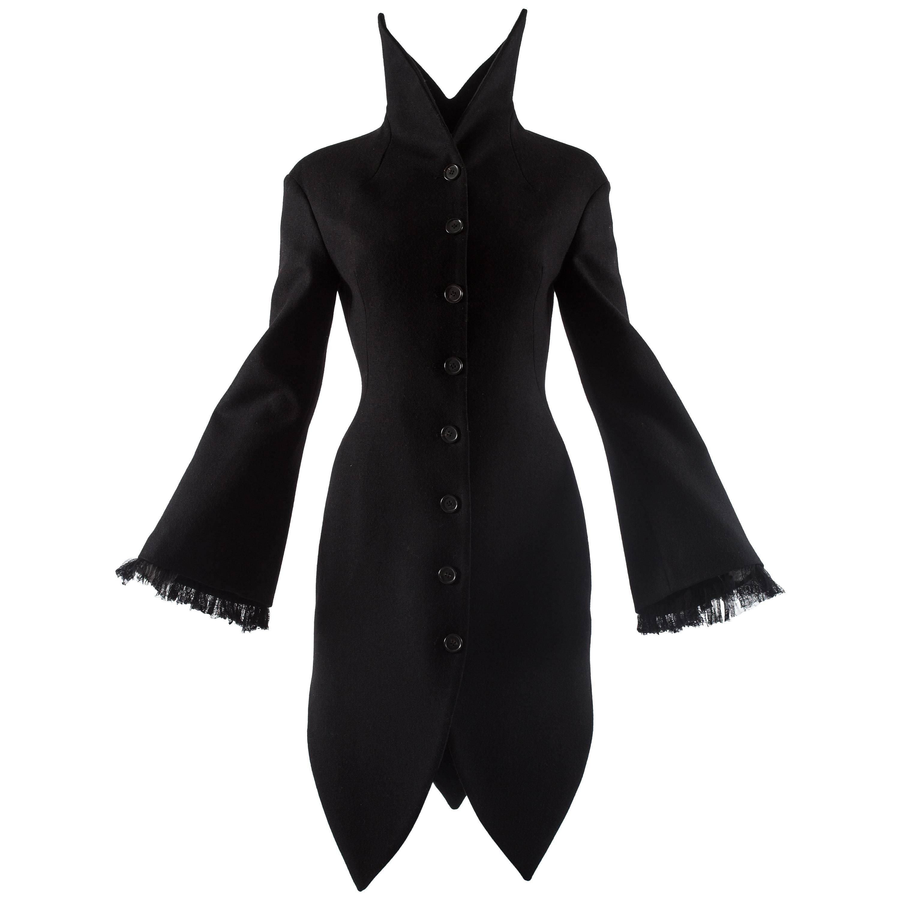Alexander McQueen black wool evening coat with standing collar, fw 2008 For Sale