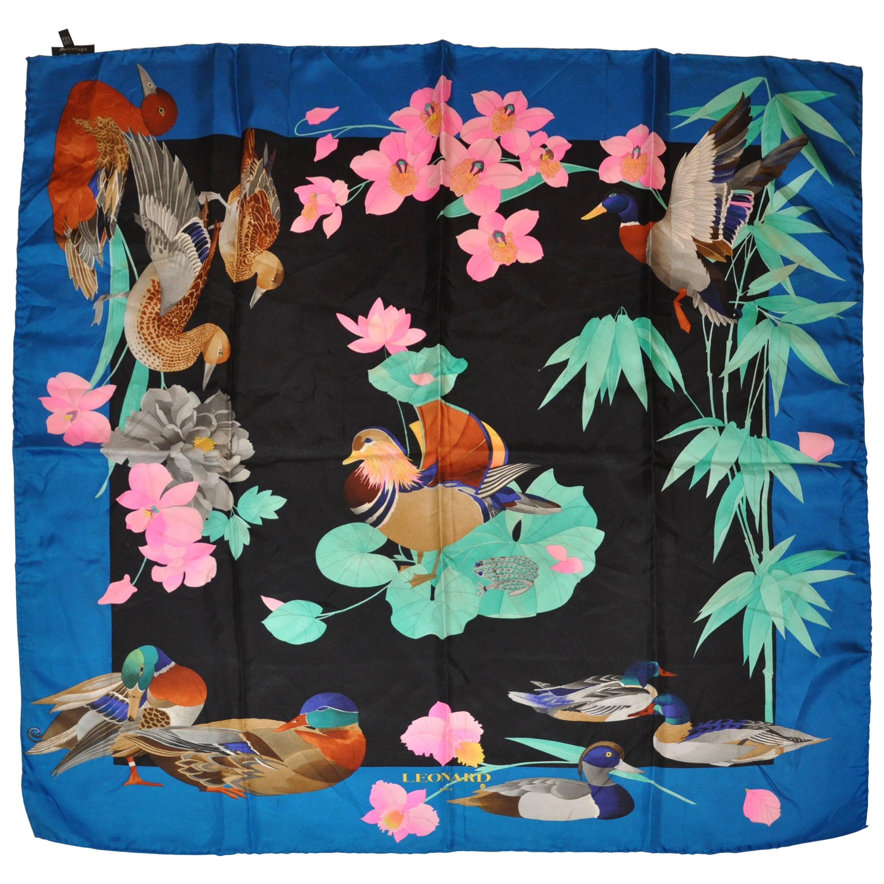 Leonard ""Floral & Ducks" Seiden-Jacquard-Schal im Angebot