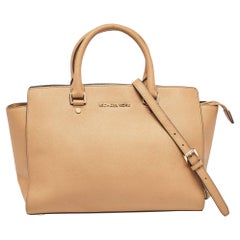 Michael Kors Tote grande Selma in pelle saffiano marrone