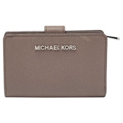 Michael Kors Portafoglio compatto in pelle saffiano grigia