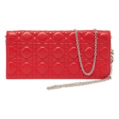 Dior Rote Cannage Leder-Clutch Lady Dior mit Kette