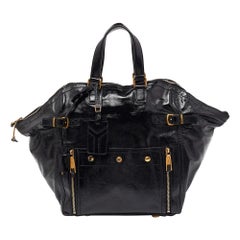 Yves Saint Laurent Tote grande Downtown in pelle verniciata nera