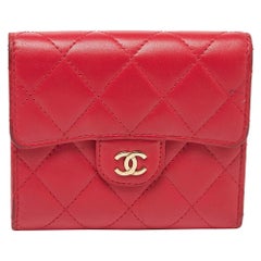Chanel Cartera Trifold CC de Piel Acolchada Roja