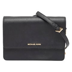 Michael Kors Schwarze große Daniela Umhängetasche aus Saffiano-Leder