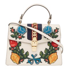 Gucci White Leather Floral Embroidered Medium Sylvie Top Handle Bag