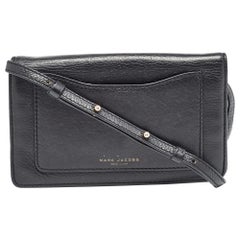 Marc Jacobs Portafoglio Recruit in pelle nera con cinturino