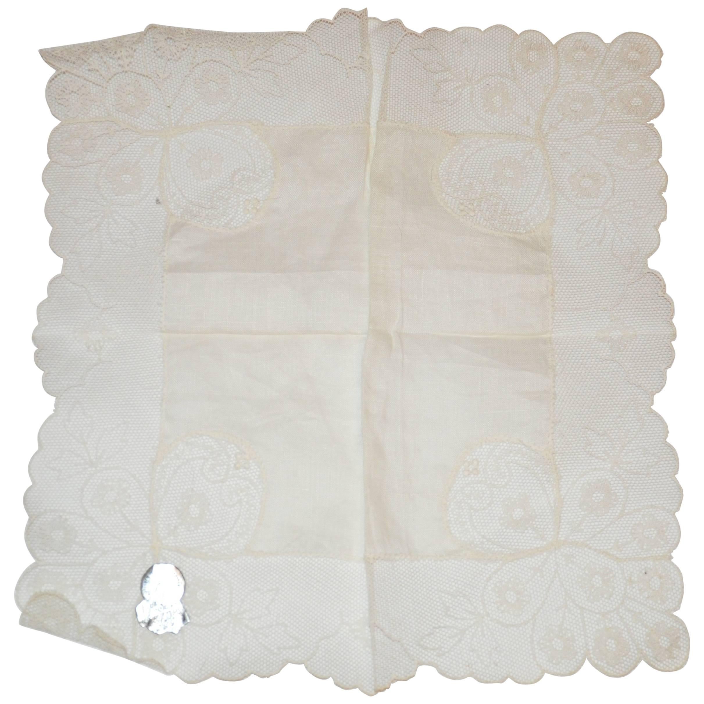 Austria 100% Linen Hand-Knotted Hand-Made Lace Handkerchief For Sale
