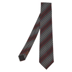 Hermès Black Wave Pattern Silk Classic Tie
