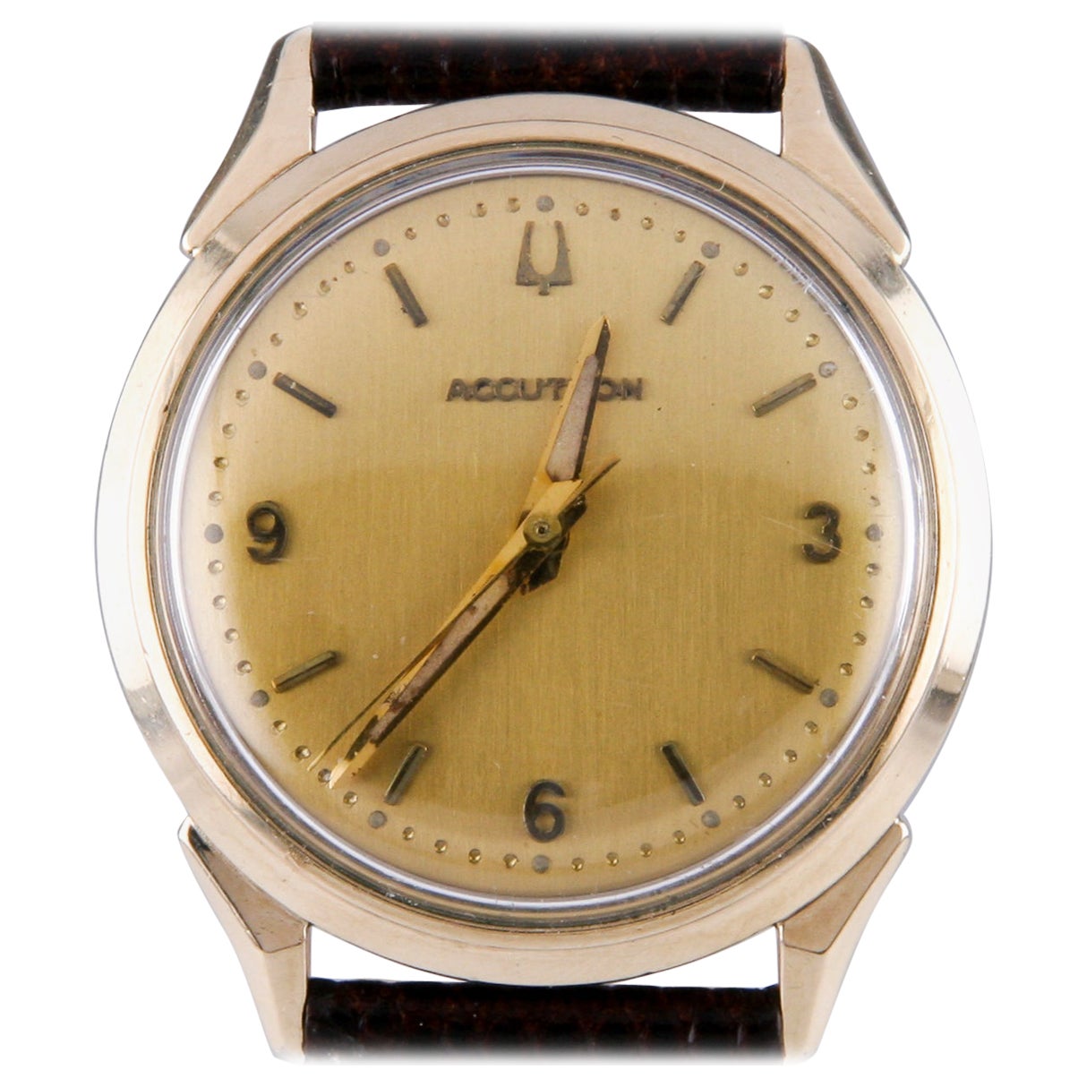 1967 Bulova Accutron Armbanduhr, Champagner-Zifferblatt und braunes Lederband, 34 mm