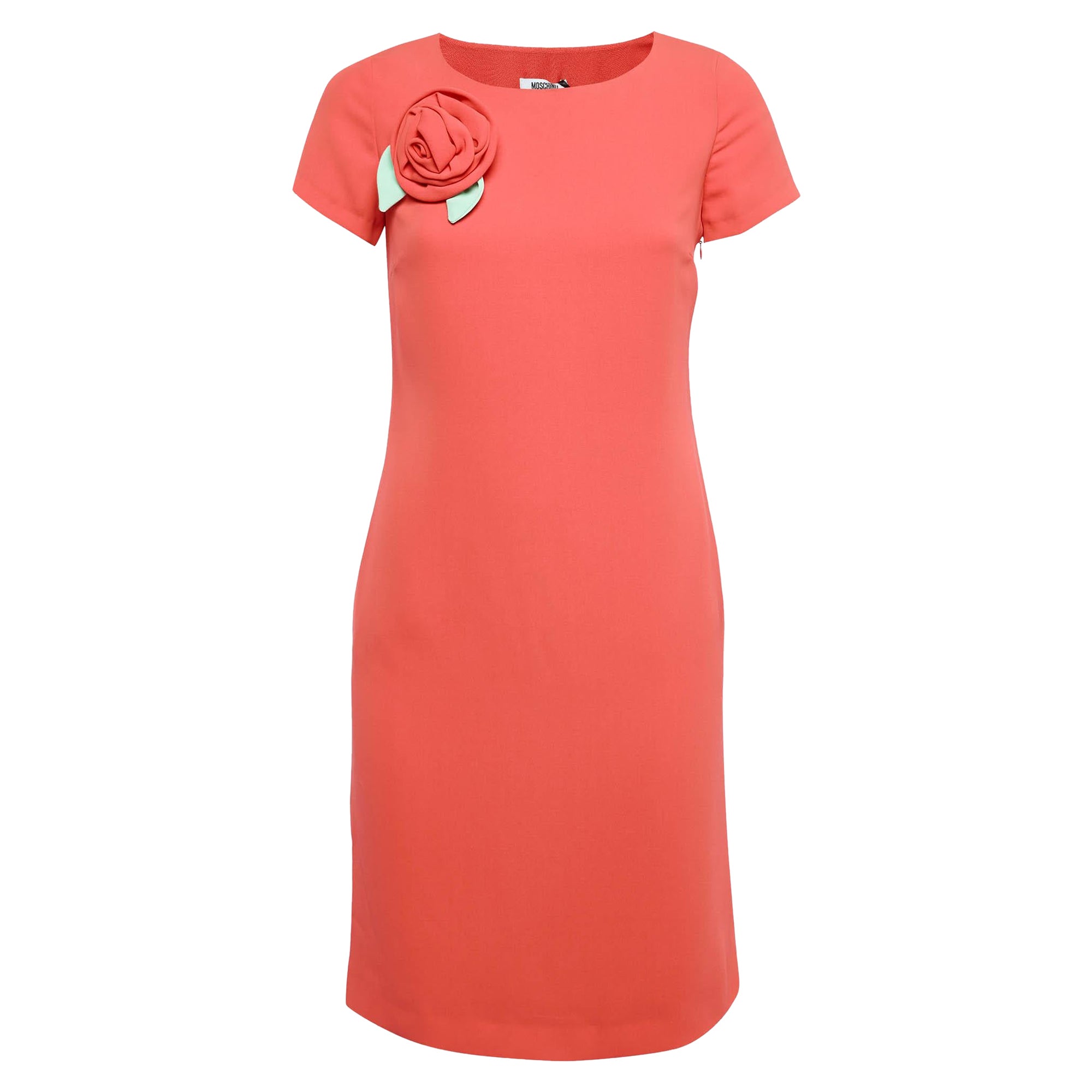 Moschino Cheap and Chic Vestido de gasa roja con detalle de corsé y rosa S