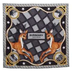 Burberry Schwarzer viereckiger Seidenschal mit Hirschmotiv