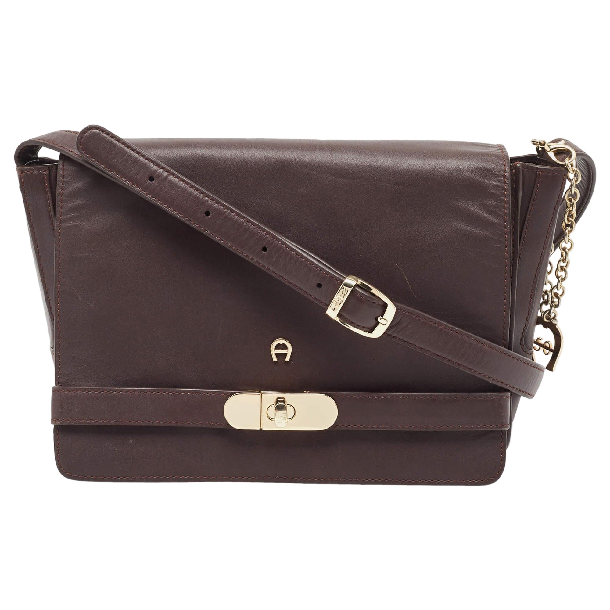 Aigner Burgundy Leather Turnlock Flap Shoulder Bag For Sale