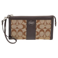 Pochette de poignet zippée en toile et cuir Signature Brown/Beige de Coach