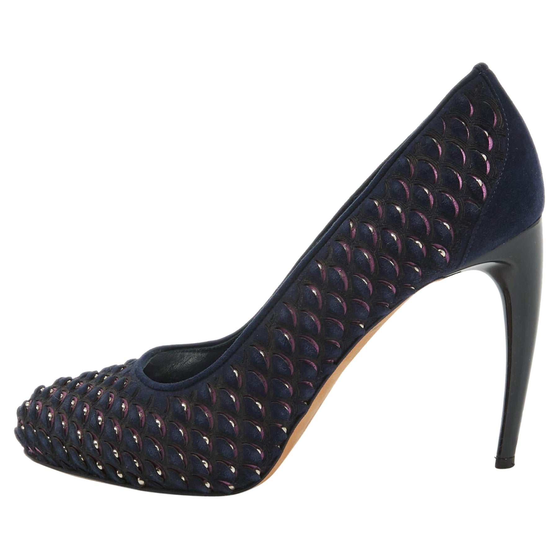 Alexander McQueen Blue Laser Cut Suede & Studded Satin Round Toe Pumps Size 37.5 For Sale