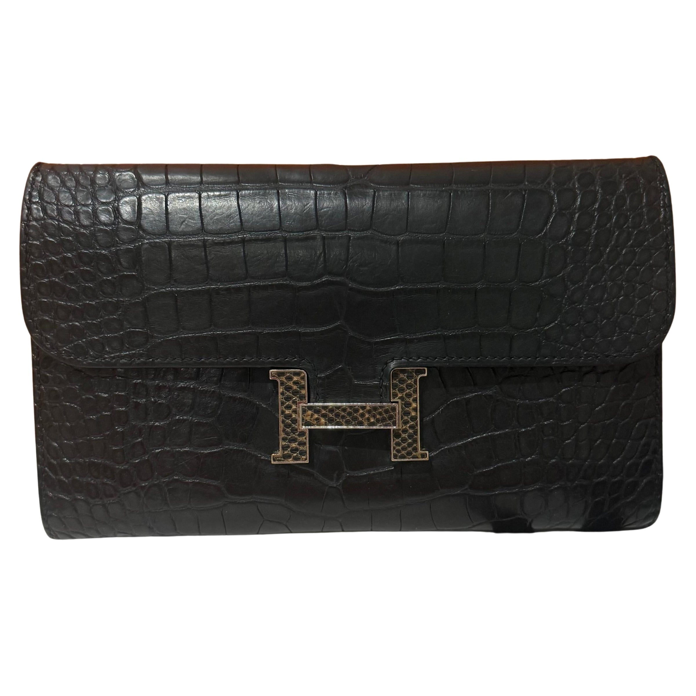Hermes Constance long Wallet in Matte Alligator Black and Lizard Ombre en vente