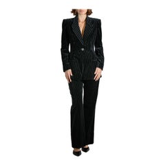 1990S Costume noir rayé Tel quel