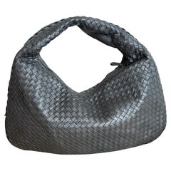 Bottega Veneta Bolso Hobo Piel de cordero Gris Oscuro Grande 47cm