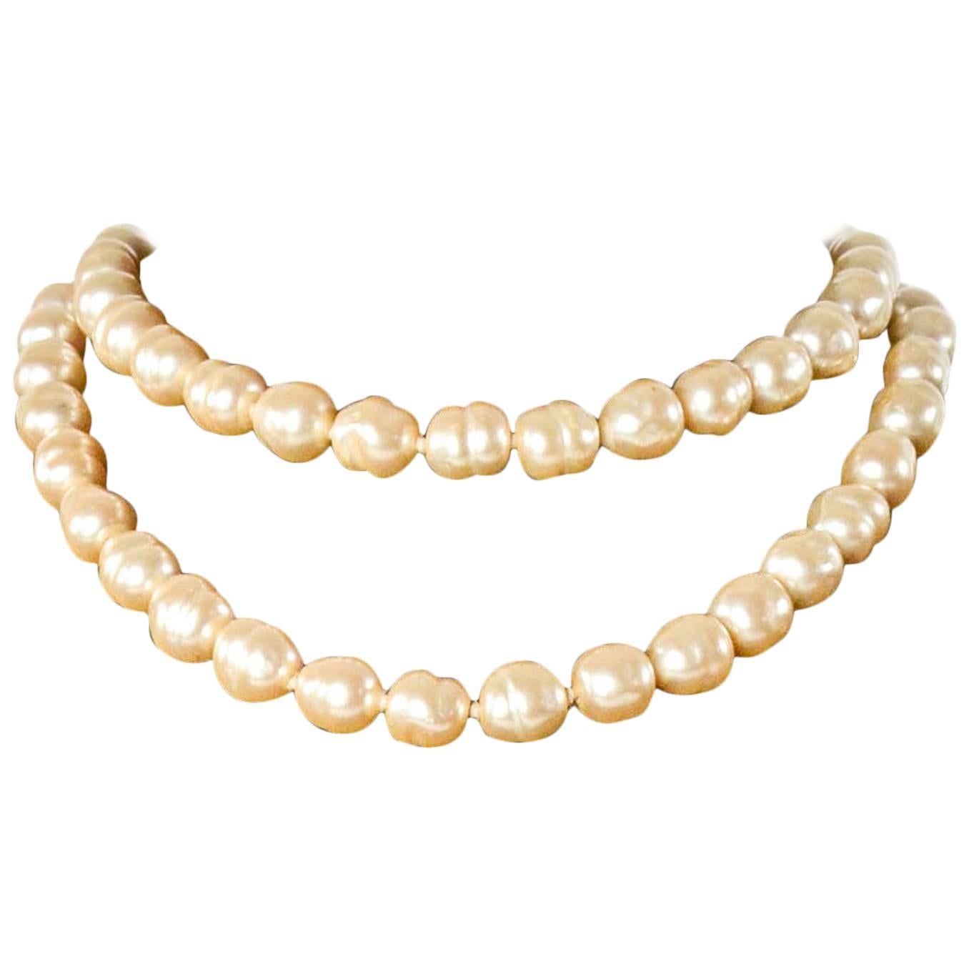 Chanel Pearl Necklace - 34" - Vintage Long Beaded CC Logo Gold 1981 For Sale