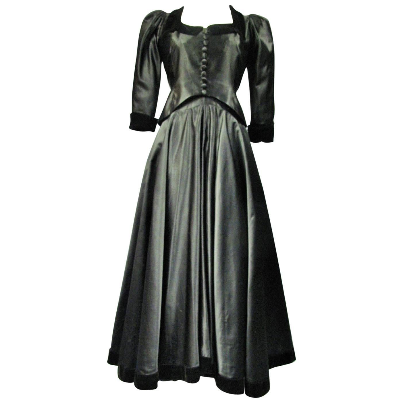 Maggy Rouff Haute Couture Abendkleid aus schwarzem Satin und Samt, um 1935 im Angebot
