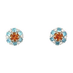 Petits boucles d'oreilles pushback pour mère en argent sterling avec topaze bleue et citrine ronde