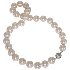 Vintage Unworn Bergdorf Goodman Classic 12mm Strand Faux Pearl Necklace 10