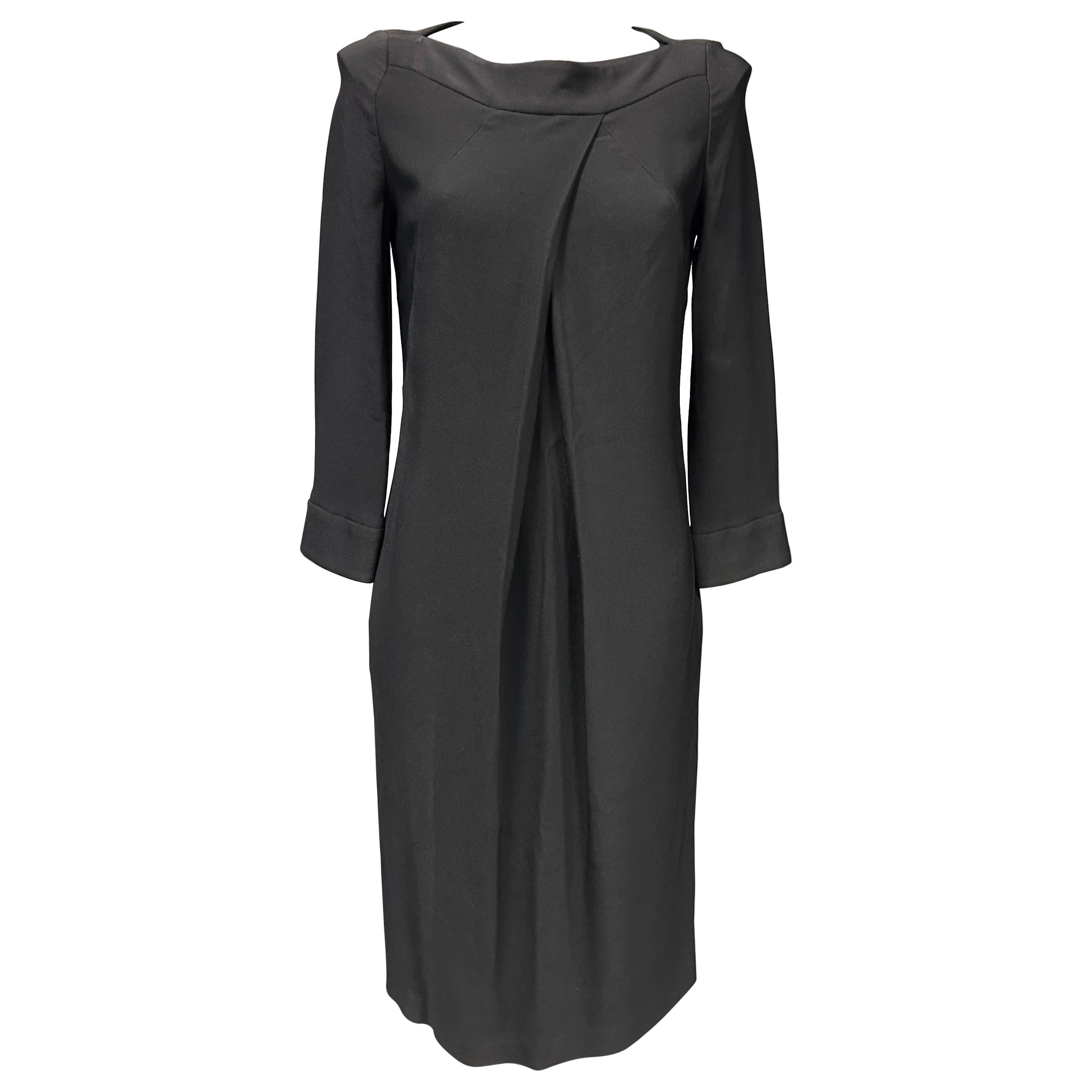 Abito nero Giorgio Armani in ottime condizioni For Sale